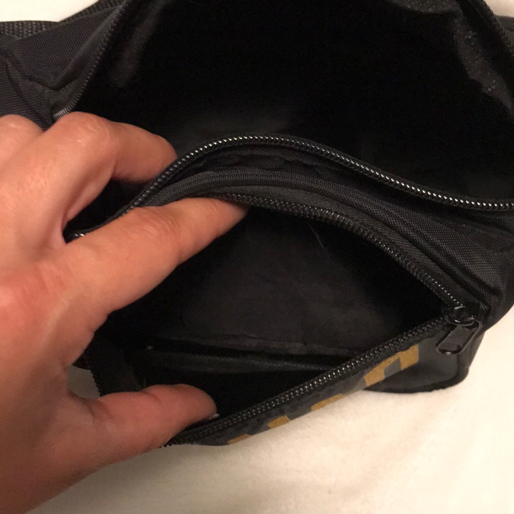 Fanny pack - Picture 3 of 5